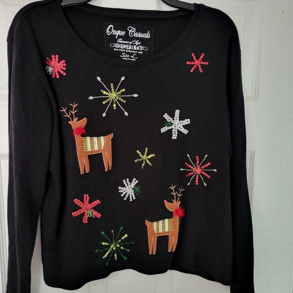 Onque Casuals holiday L/S top with sequins and appliqué reindeer Size L